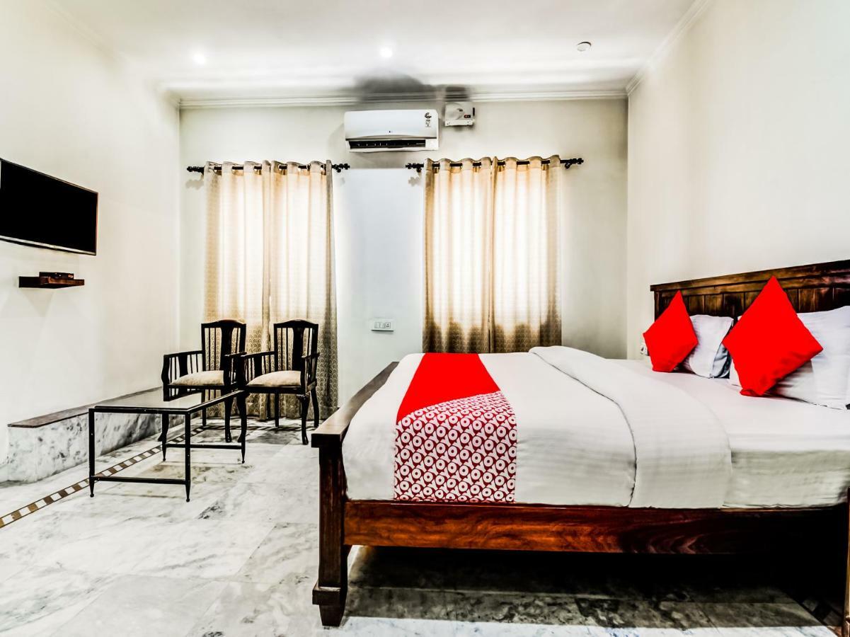 Oyo 22400 Hotel Lichana Haveli جايبور المظهر الخارجي الصورة