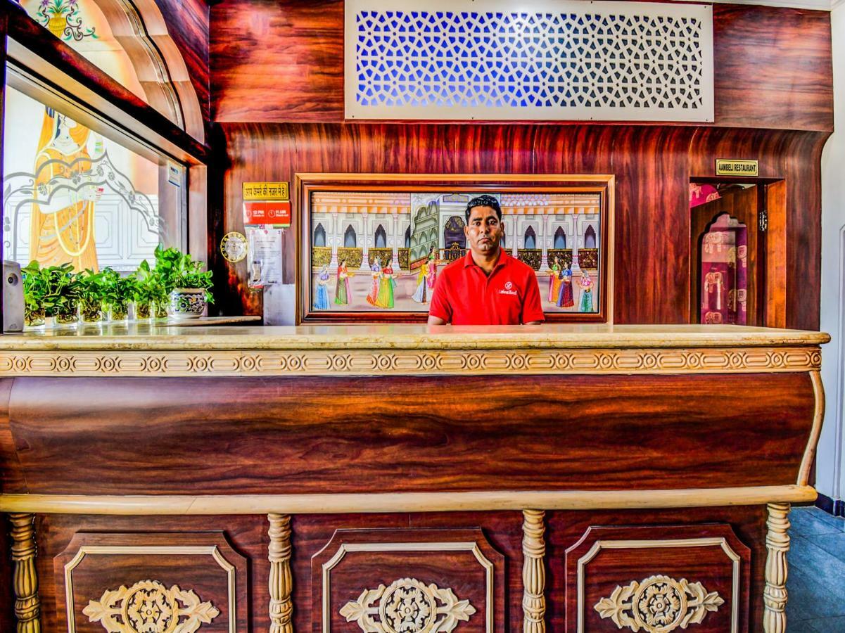 Oyo 22400 Hotel Lichana Haveli جايبور المظهر الخارجي الصورة
